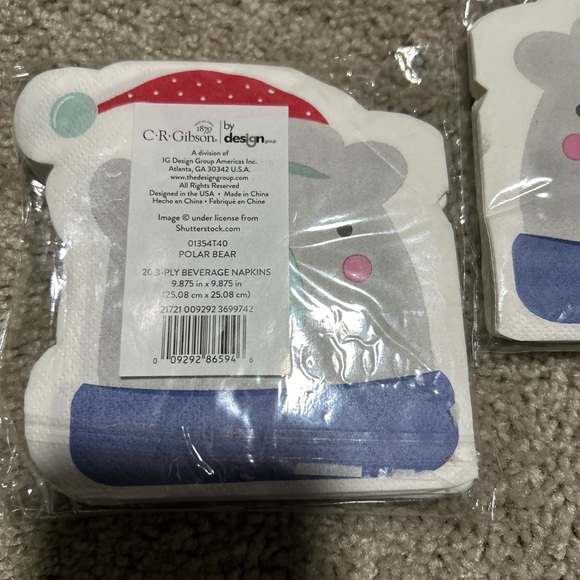 C.R. GIBSON 3-PLY Beverage Napkin Polar Bear 20 3ply, 2 Packs - Picture 3 of 3